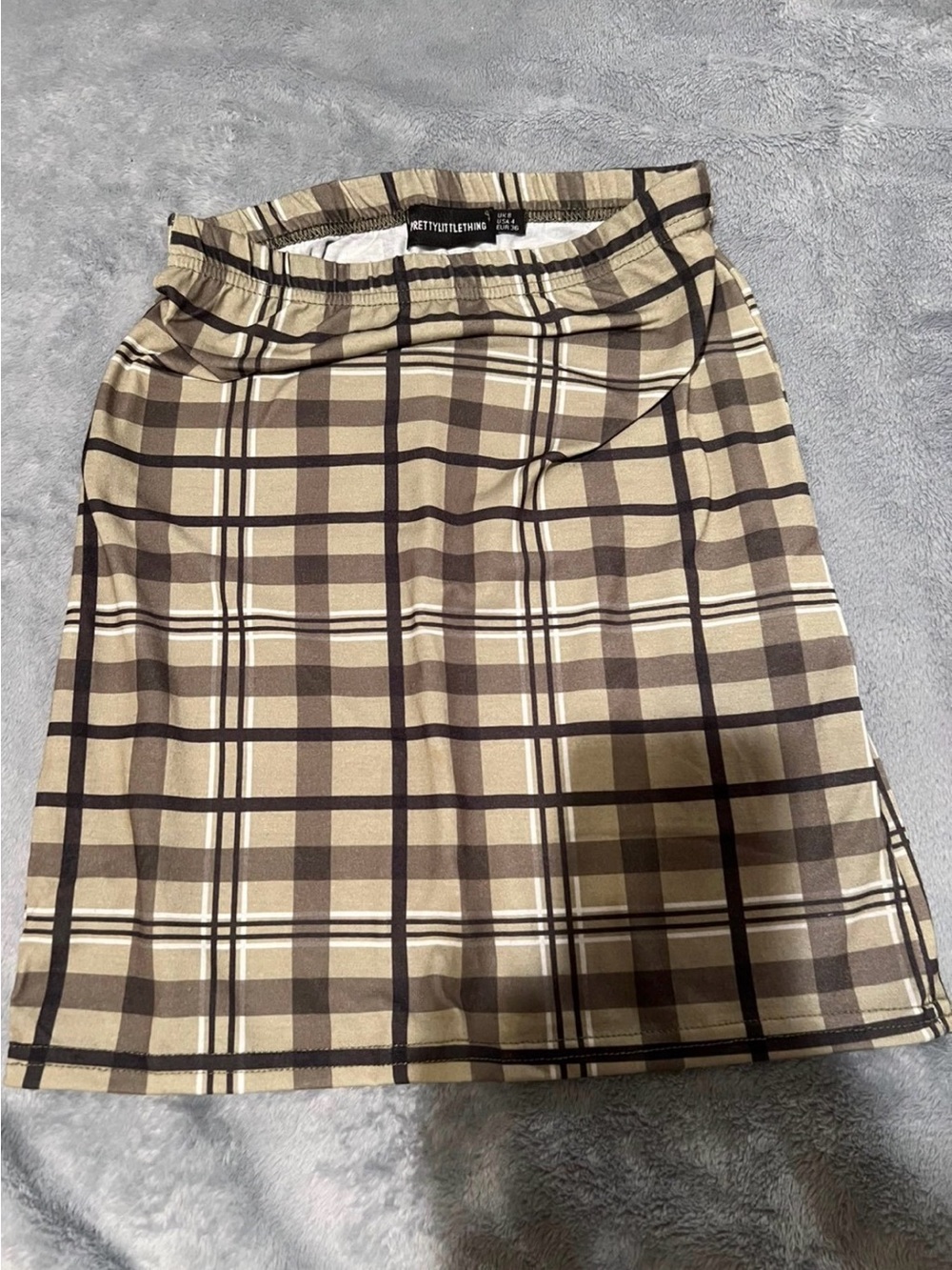 Plaid Knit Mini Skirt in green and black Pretty Little Thing